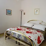בית הארחה Graziella 3*